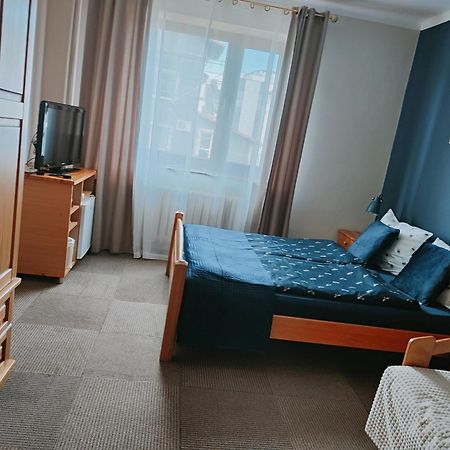 Pokoje Goscinne U Broni Mielno  Ruang foto